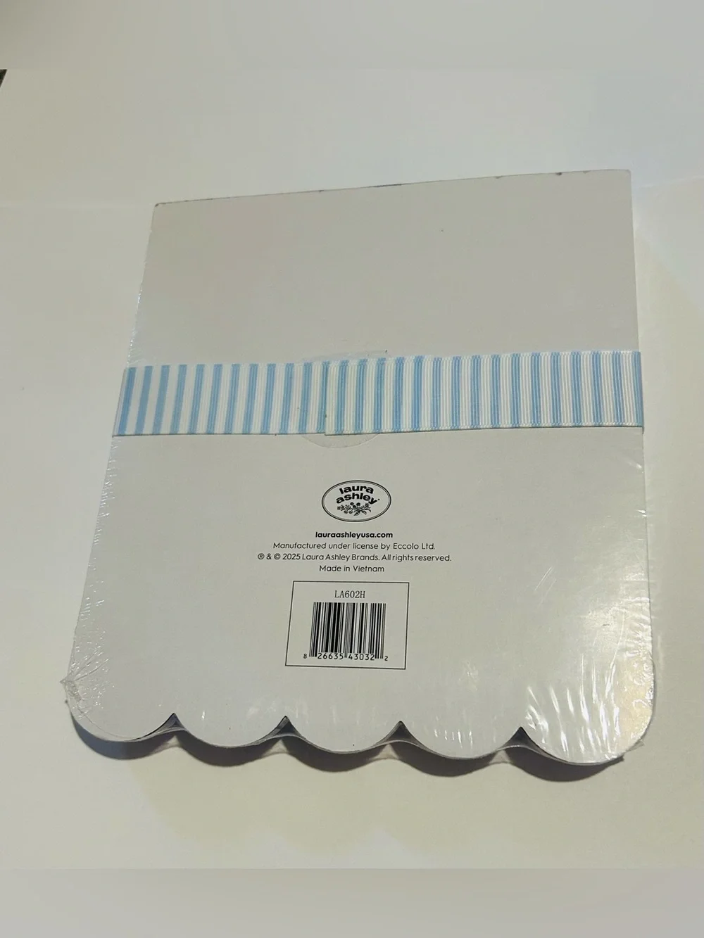 New Laura Ashley Blue & White Scalloped 3 Pack Note Pads Lined